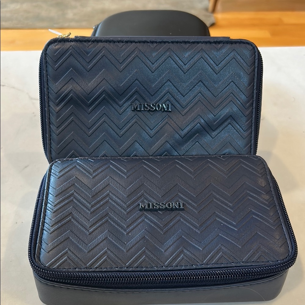 Missoni Blue Quilted Toiletry Bag (Delta One X Missoni) New Never opened